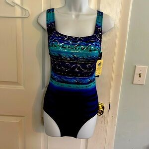 NWT ONE PIECE BATHING SUIT